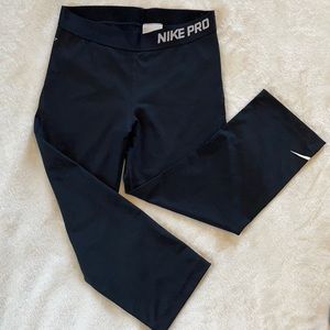 Black Like New Nike Pro Dri-Fit Capris - M